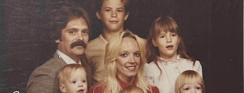 Gometz Family 1984. Ron, Bryan, Melissa, Linda. Three small children Chris, Sarah, Gator (from left to right).